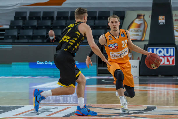 对手误判资 对手误判资