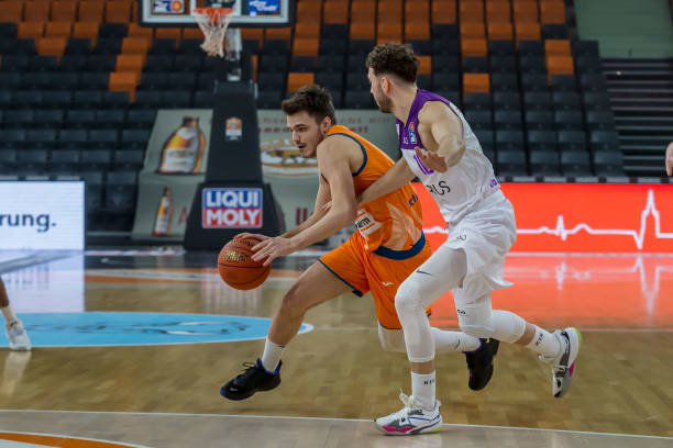 日收入与商 日收入与商